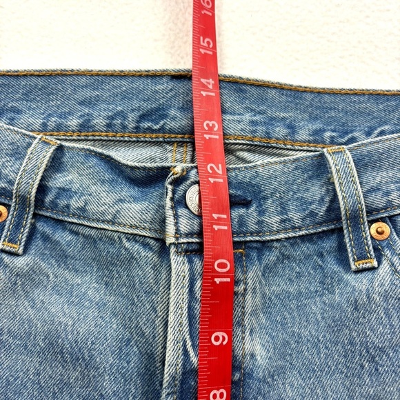 Levis 501 Button Fly Med Wash Distressed Whiskered Straight Leg Jean Size 36/32 - Picture 14 of 15
